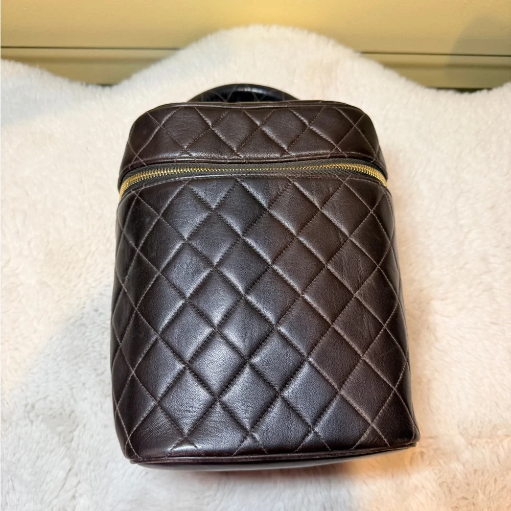 Authentic Vintage CHANEL Matelasse Dark Brown Lambskin Vanity Bag - Picture 12 of 16